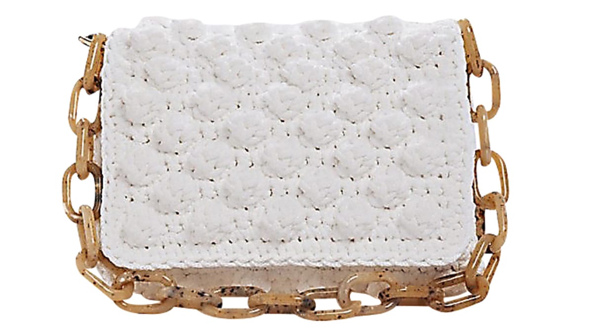 Tσάντα με αλυσίδα, Lulu by Liana K., €270, lulubylianak.com