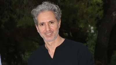 Δημήτρης Κόκοτας: Τι είναι το "άγρυπνο κώμα" στο οποίο βρίσκεται ο τραγουδιστής μετά το έμφραγμα