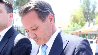 Οι πρώτες ώρες του Απόστολου Λύτρα εκτός φυλακής - Οι περιοριστικοί όροι για την Πολυζωγοπούλου και το παιδί