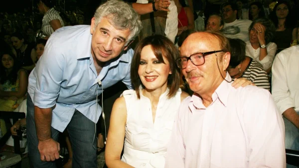 Σπάνιες και αδημοσίευτες φωτογραφίες του Ντίνου Καρύδη