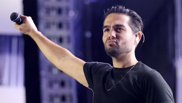 Ενοχλημένος ο ΣΚΑΙ με τον Χρήστο Μάστορα - Προσπαθούν να επικοινωνήσουν μαζί του και δεν τον βρίσκουν