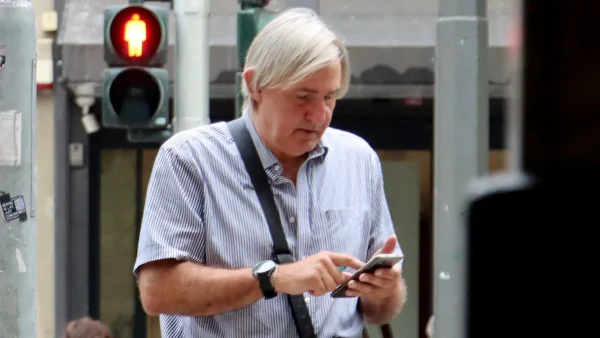 Άκης Σακελλαρίου: Η κατάσταση της υγείας του μετά το χειρουργείο - Οι λάμες και οι βίδες