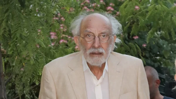 Αλέξανδρος Λυκουρέζος: Νέα εμφάνιση στο βασιλικό δείπνο της Γλύξμπουργκ – Μαζί του η γοητευτική Τζένη Οικονόμου