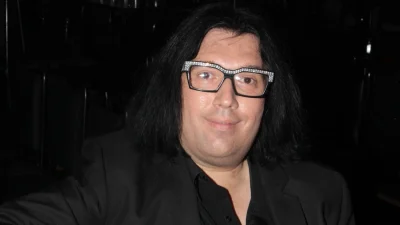 Ο "Εθνικός σταρ" Ανδρέας Ευαγγελόπουλος παντρεύεται τον σύντροφό του - Αυτή είναι η αναγγελία του γάμου