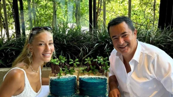 Ατζούν Ιλιτζαλί: «Είμαι τόσο χαρούμενος που σε έχω» - Η πρώτη ανάρτηση μετά τον γάμο με την κατά 30χρόνια μικρότερη σύντροφό του