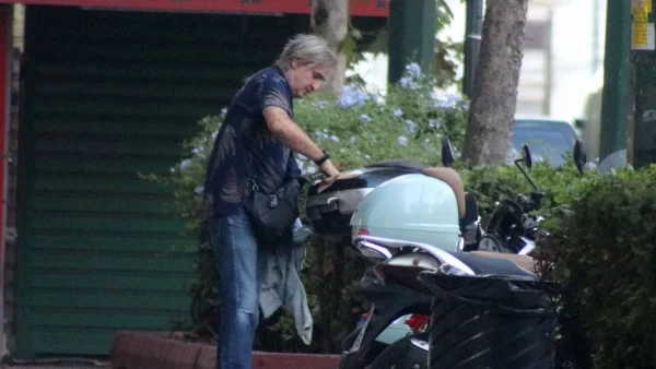 Άκης Σακελλαρίου: Σε τροχαίο ατύχημα ενεπλάκη ο ηθοποιός - Τα πρώτα λόγια του από το νοσοκομείο