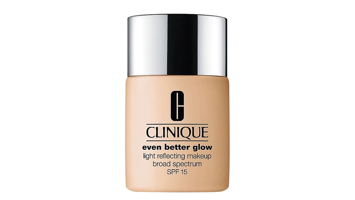 Υγρό makeup, Even Better Glow, Light Reflecting Makeup, Clinique, €42,50
