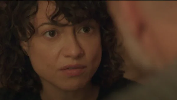 Η Παραλία (19/9): Την απειλεί με όπλο στον κρόταφο - «Δεν έχεις να πας πουθενά»