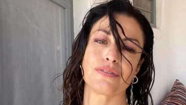 Δωροθέα Μερκούρη: Ποζάρει topless στην αμμουδιά – «Ένα καλοκαίρι που σκέφτομαι πολλά...»