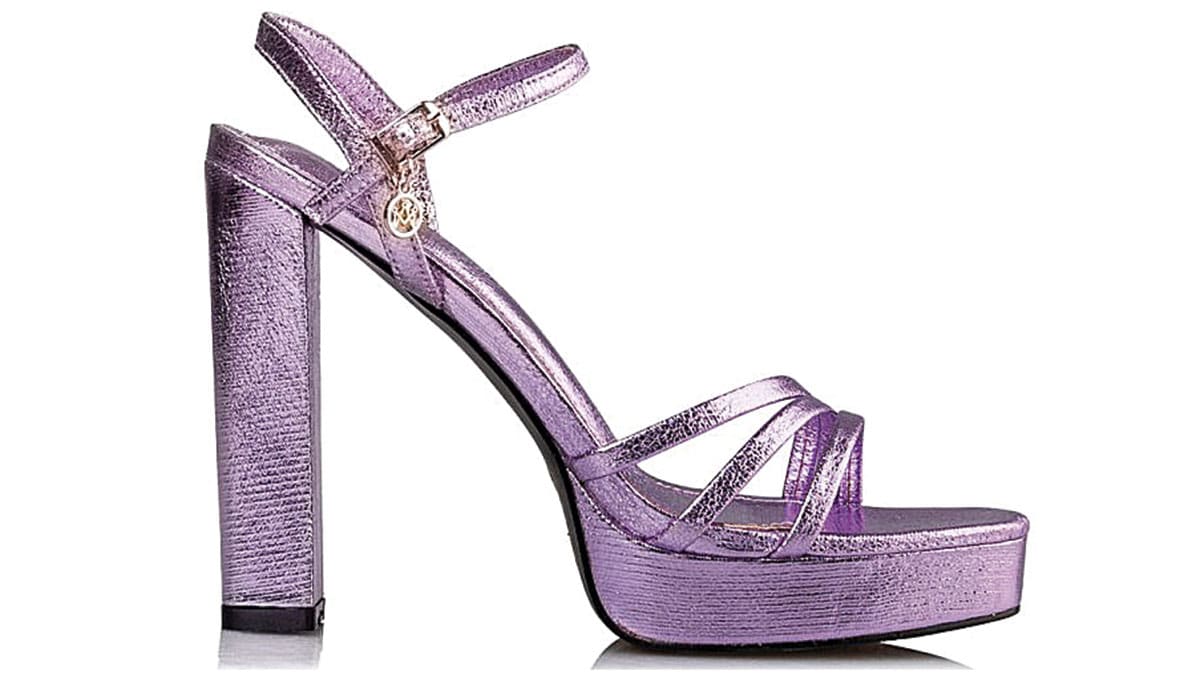 Πέδιλα, €79,90, Envie Shoes, www.envieshoes.gr