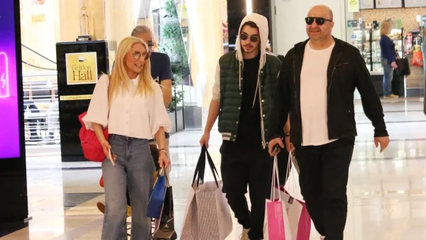 Χάρης Σεφερλής – Ο γιος του Μάρκου Σεφερλή και της Έλενας Τσαβαλιά μας συστήνει τη σύντροφό του