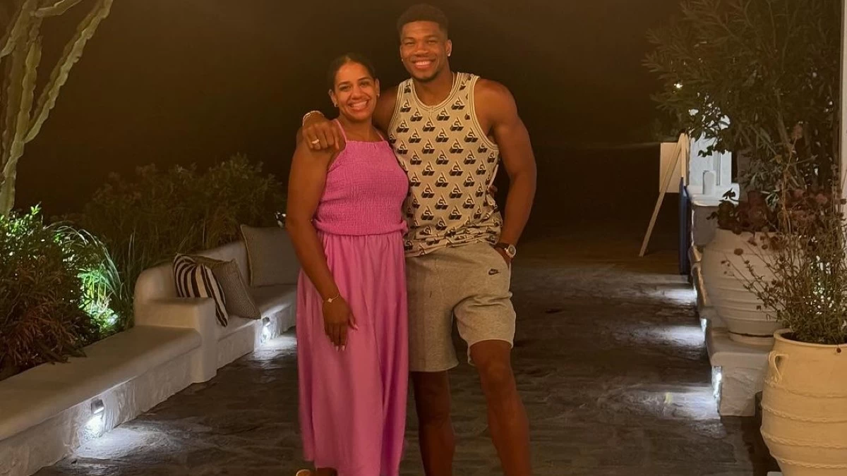 Γιάννης Αντετοκούνμπο: Σε ελληνική ταβέρνα στην πρώτη ανάρτηση μετά τον γάμο - Έφαγε με την σύζυγό του