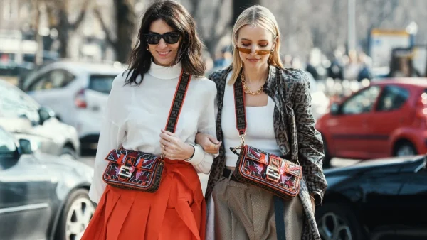 Φθινοπωρινές φούστες: 5 είναι τα στυλ που αξίζει να πάρεις φέτος