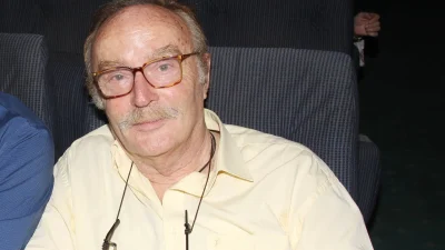 Ντίνος Καρύδης: Το αντίο στο «ξανθό αγόρι» - Το άγνωστο περιστατικό με την Αλίκη Βουγιουκλάκη που δεν γνωρίζατε