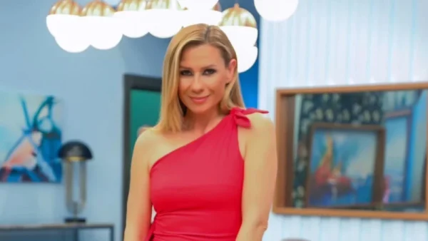 Κατερίνα Καραβάτου: «Η κόρη μου θέλει να γίνει τραγουδίστρια, ο γιος μου...»