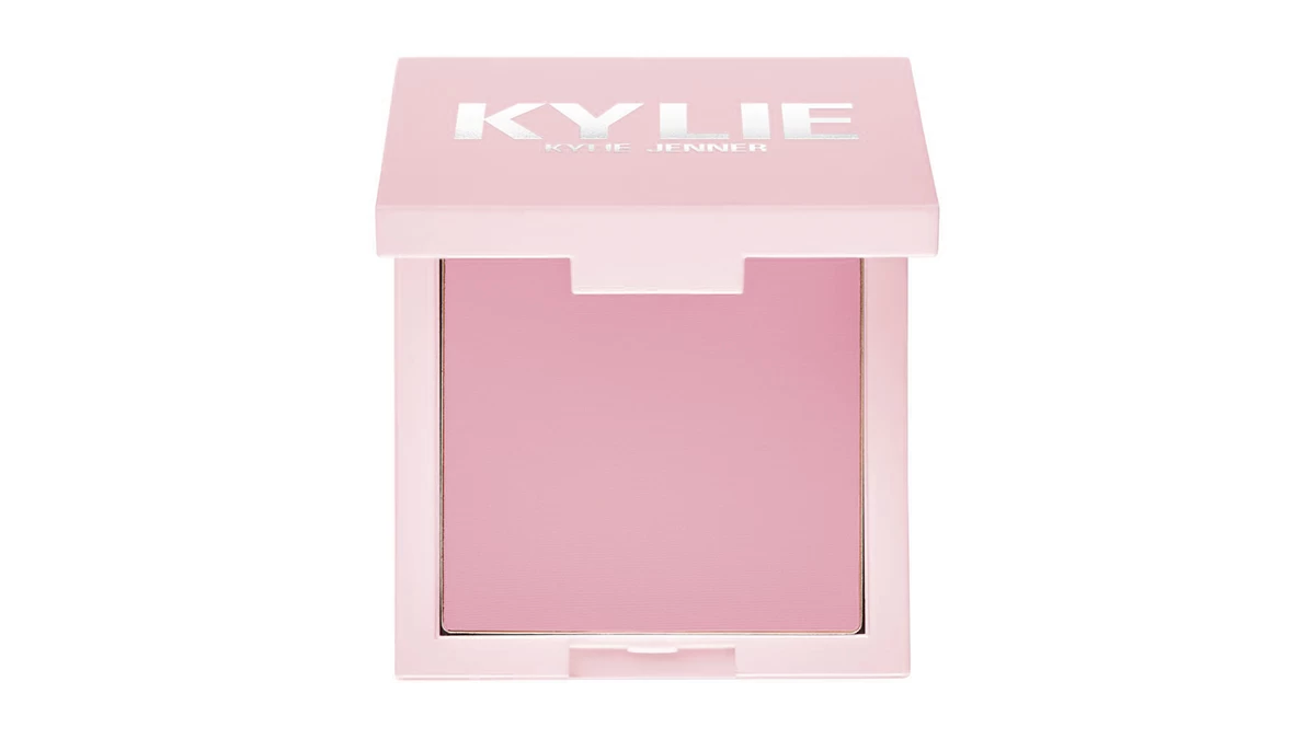 Ρουζ, Pressed Blush Powder Νο 336, Kylie Cosmetics, €25,69 (Hondos Center)