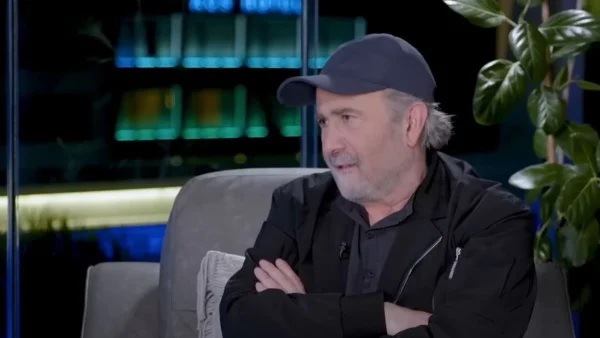 Λάκης Λαζόπουλος: «Σκούπιζα τα αίματα σαν να έπεφτε χαλάζι! Εγώ πήρα το ασθενοφόρο» - Η αποκάλυψη για το ατύχημα που είχε