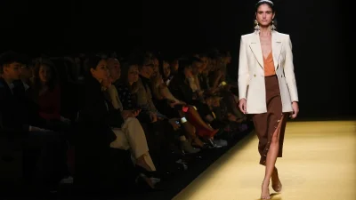 Αυτό είναι το πιο πολυτελές χρώμα της νέας σεζόν - Καλύτερο από το μαύρο