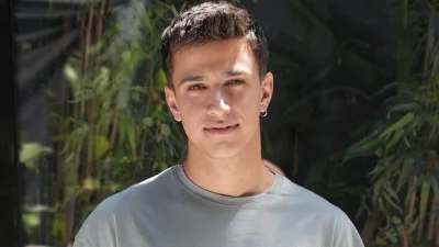 Ο Τιμωρός - Νικόλας Χαλκιαδάκης: «Ο Φίλιππος συγκρούεται με το περιβάλλον μέσα στο οποίο μεγάλωσε»!