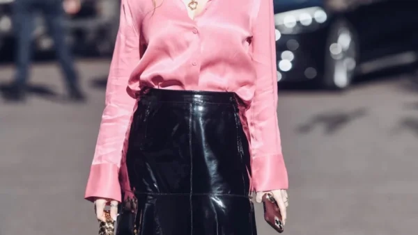 "The Sandwich Method": Το πιο viral styling του φετινού φθινοπώρου