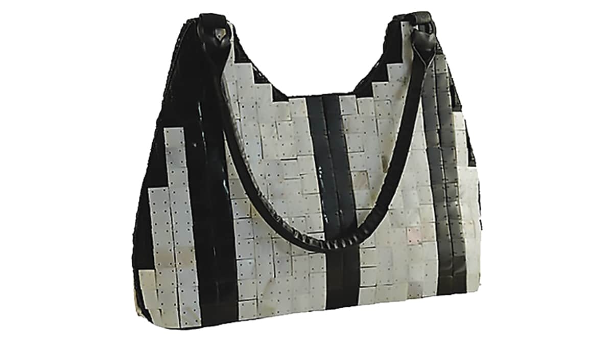 Σακβουαγιάζ, Rains,  favela.gr