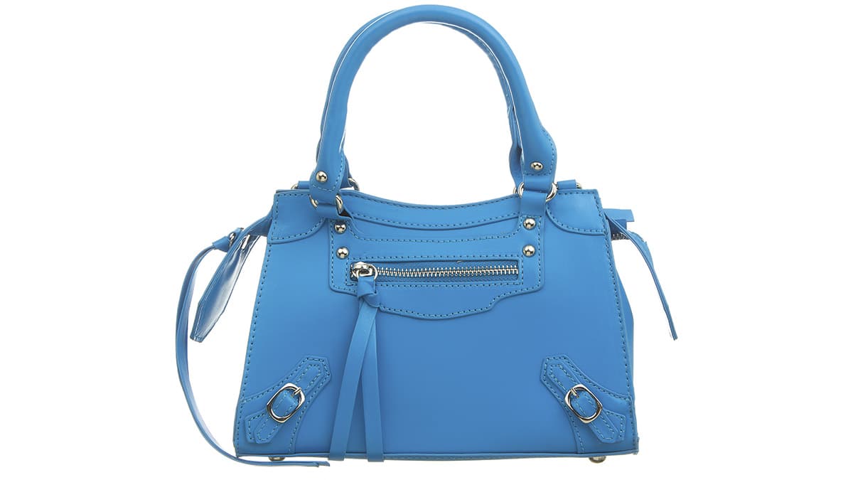 Τσάντα, Public Desire, Haralas