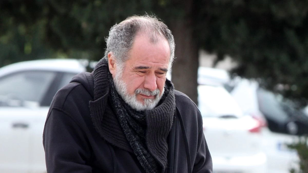 Θοδωρής Κατσαφάδος: Ανατριχιάζει η περιγραφή του θανάτου του αδελφού του - «Είδα μπροστά μου διάσπαρτα κομμάτια...»