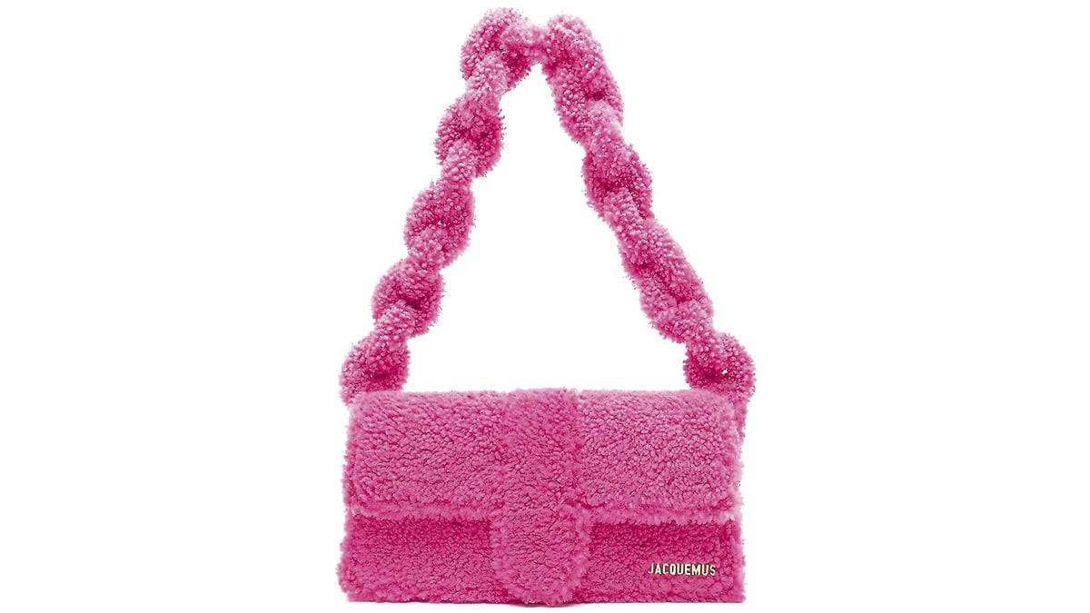 Ο σωστός τρόπος να προσεγγίσεις ένα rock style στην πιο κοριτσίστικη εκδοχή του