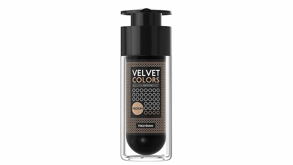 Υγρό ματ makeup, Velvet Colors Foundation Medium, Frezyderm, €28,12 (στα Φαρμακεία)