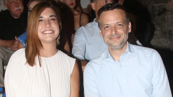 Χάρης Δούκας: Παντρεύεται την 28χρονη σύντροφό του - Πότε θα γίνει ο γάμος;
