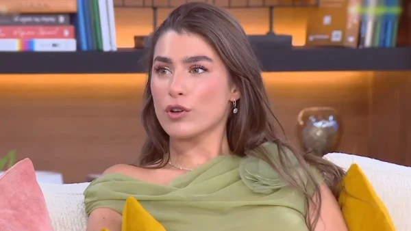 Χρύσα Μιχαλοπούλου - «Ζορίστηκα όταν είχαν κυκλοφορήσει φωτογραφίες που ήμουν έγκυος»