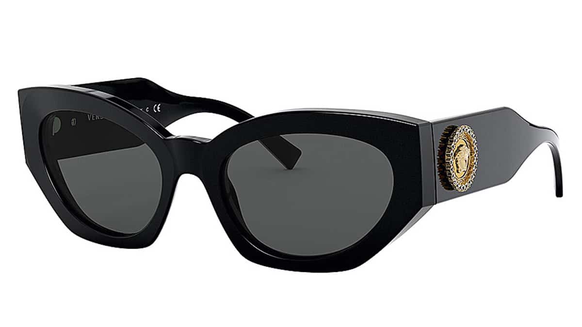 Γυαλιά ηλίου, VERSACE, €284,  Kokkoris Optics, kokkorisoptics.com