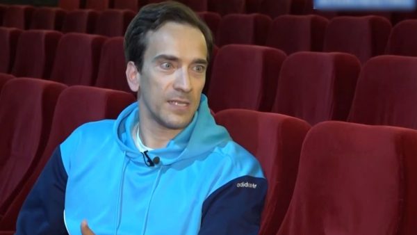 Δημήτρης Σαμόλης: Το bullying και το παράπονο για την αποδοχή από τον πατέρα του