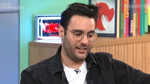 Ίαν Στρατής – Συγκινήθηκε μιλώντας για τη Μαίρη Συνατσάκη και την κόρη του: «Δεν μπορώ να το βάλω σε λόγια...»