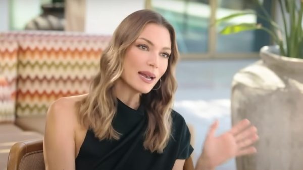 Συγκινεί η Βίκυ Καγιά με την εξομολόγηση για τον θάνατο του πατέρα της