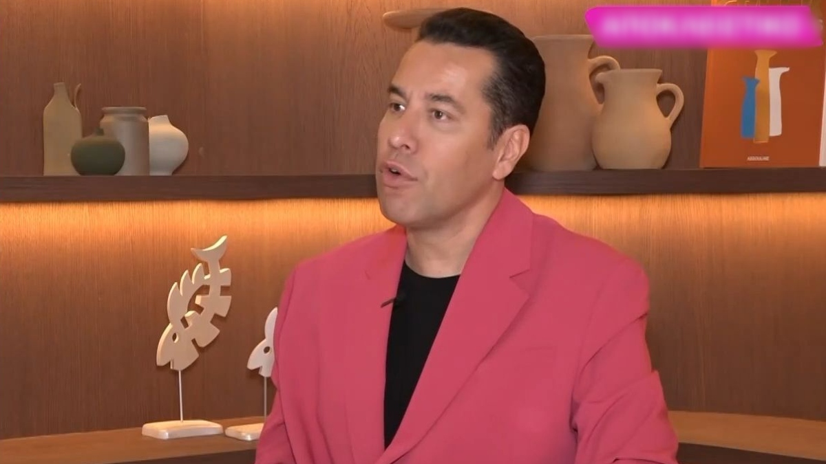 Χάρης Σιανίδης: Οι κρίσεις πανικού, οι άγγελοι στη ζωή του και ο ρόλος που έπαιξε η Γωγώ Μαστροκώστα