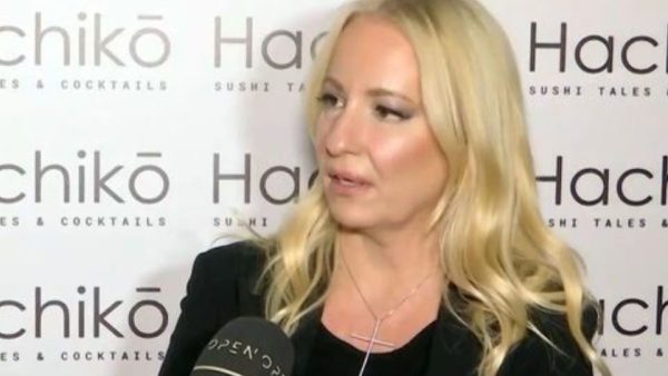 Η Αφροδίτη Γραμμέλη μιλάει στη κάμερα του Πρωινού ΣουΣου.