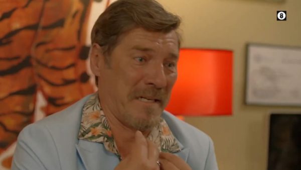 Αρχελάου 08/10 -Επεισόδιο 22 - Η στιγμή που ο μπαμπάς της Αγγελικής παραπονιέται ότι η κόρη του θα φύγει από το σπίτι