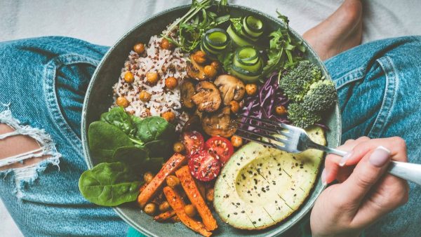 σαλάτα με αβοκάντο για να χάσεις λίπος στην κοιλιά