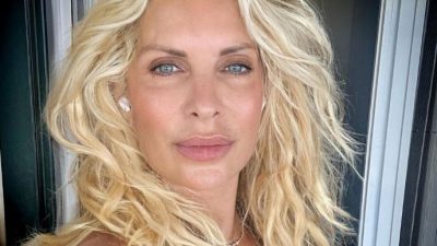 Ελένη Μενεγάκη - Φωτογραφία στο προφιλ της από το καλοκαίρι