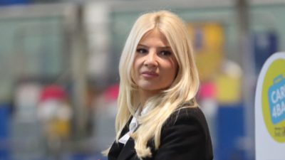 Η Φαίη Σκορδά στο νοσοκομείο για τον Ανδρέα Μικρούτσικο