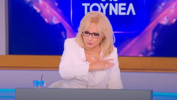 Η Αγγελική Νικολούλη στο Φως στο Τούνελ