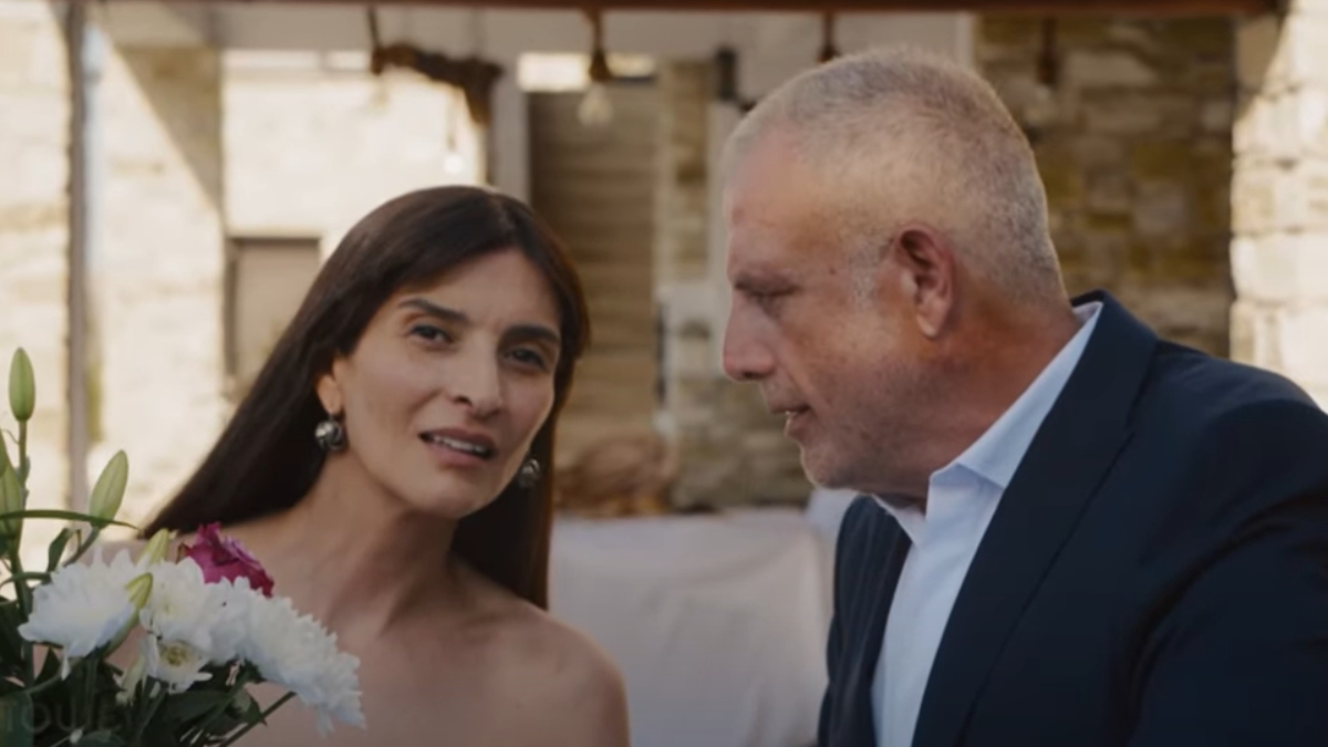 Οι εξελίξεις της σειράς του MEGA, Η γη της ελιάς