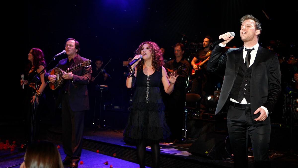 Η Γλυκερία σε ζωντανή μουσική εμφάνιση με τον Χρήστο Νικολακόπουλος