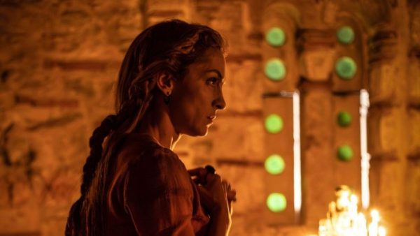 Πλάνο από την σειρά "Η Μάγισσα - Φλεγόμενη καρδιά"