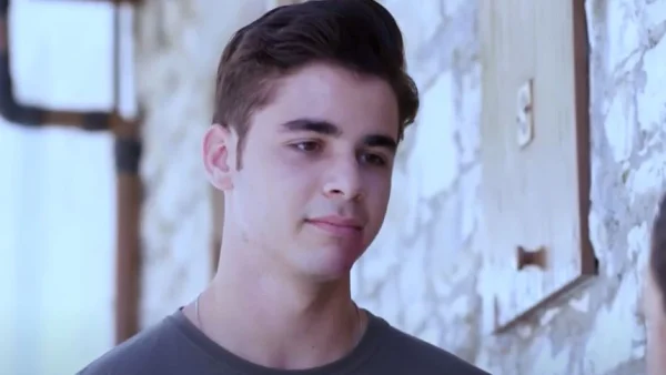 Η γη της Ελιάς (01/10): Ένας αναπάντεχος χωρισμός και ένα μυστικό - «Αυτό ήταν, τελειώσαμε»