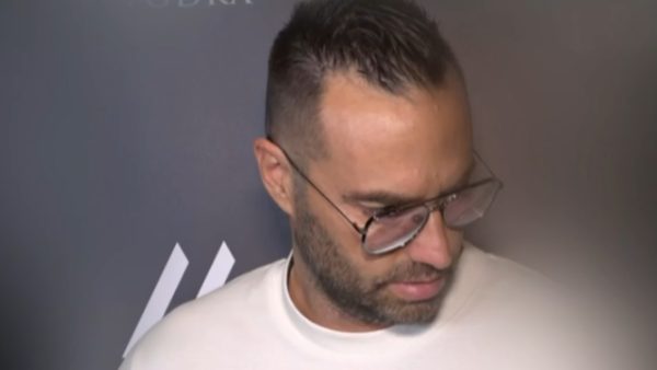 Ο Κώστας Φραγκολιάς στην κάμερα του Χαμογέλα και Πάλι