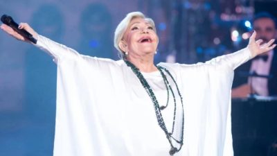 Θέμα ωρών να βγει από την ΜΕΘ η Μαρινέλλα