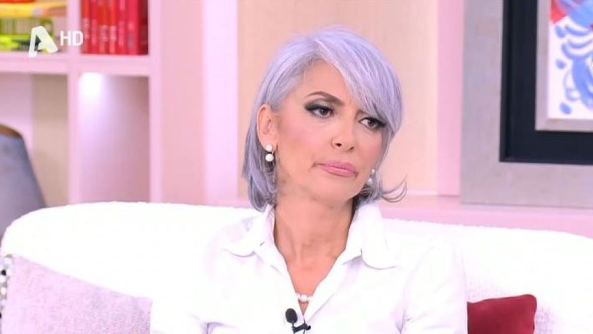 Η Ματίλθη Μαγγίρα μιλάει στην εκπομπή Happy Day.