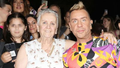 Ο μαζωνάκης με την μητέρα του το 2023